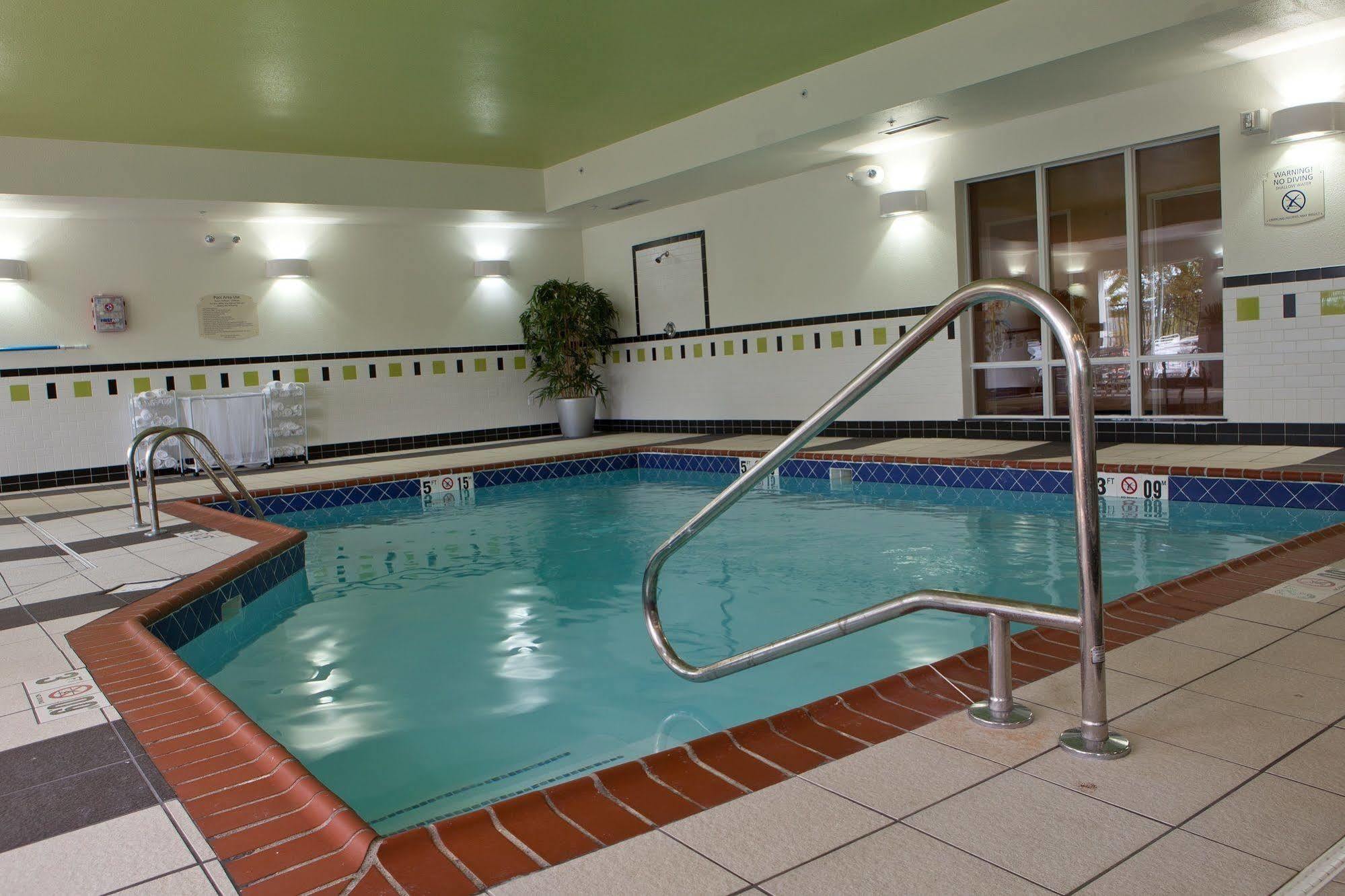 Fairfield Inn And Suites Flint Fenton Esterno foto